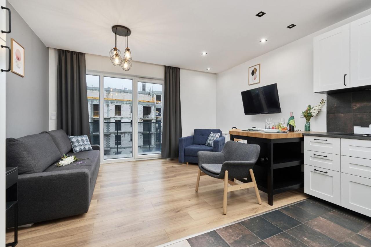Jagodno Wroclaw Kajdasza Studio Z Bezplatnym Garazem By Noclegi Renters Exterior foto